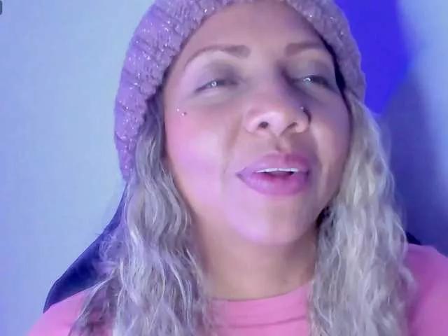 diianaross from BongaCams