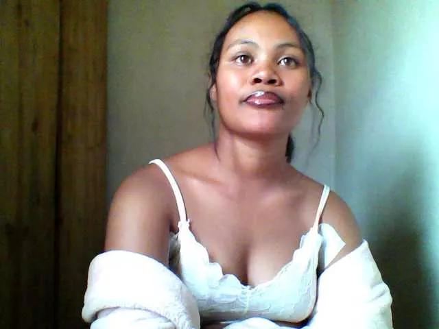 Dilliannah from BongaCams is Freechat