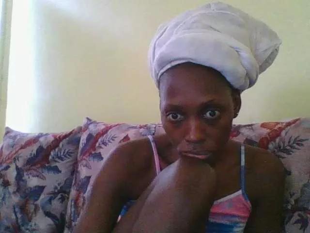 Dizzydose1 from BongaCams