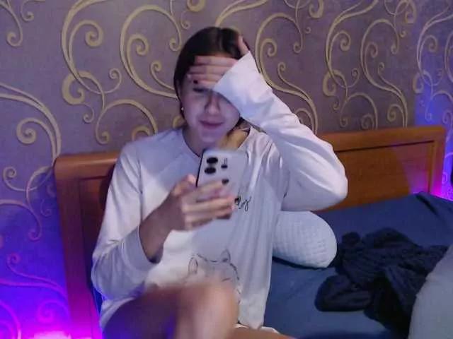 Explore our live girls sluts from our Custom and Multi clubs and checkout exclusive access to highly interactive content, such as shape, hair, titties, pussy type and many more.