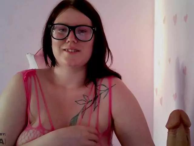 DollVice from BongaCams