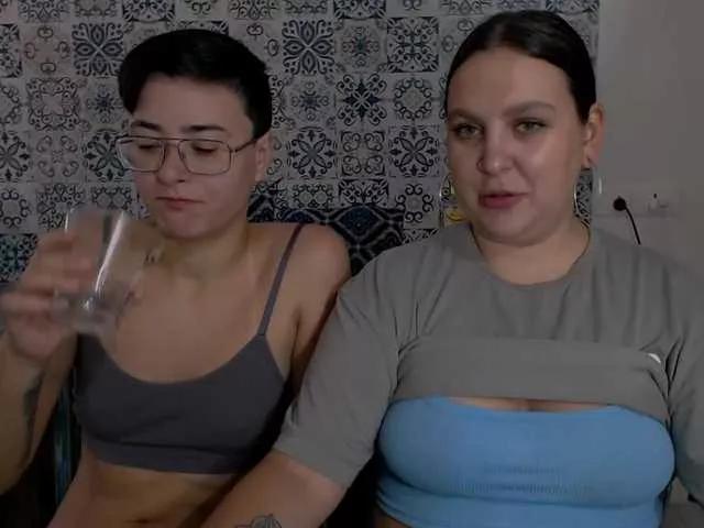 Explore our live girls sluts from our Custom and Multi clubs and checkout exclusive access to highly interactive content, such as shape, hair, titties, pussy type and many more.