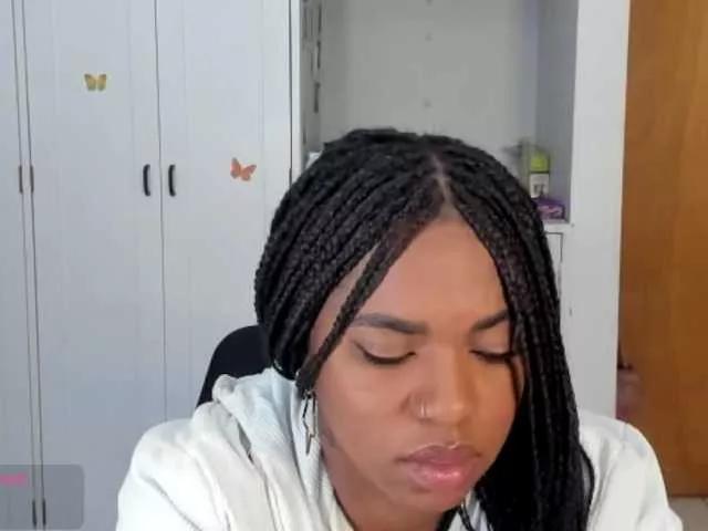 Eleonnor from BongaCams