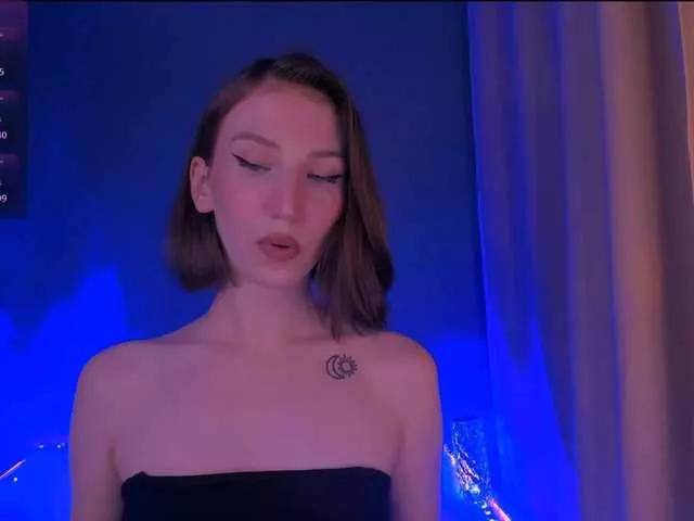 Explore our live girls sluts from our Custom and Multi clubs and checkout exclusive access to highly interactive content, such as shape, hair, titties, pussy type and many more.
