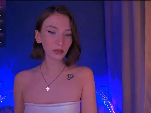 Explore our live girls sluts from our Custom and Multi clubs and checkout exclusive access to highly interactive content, such as shape, hair, titties, pussy type and many more.