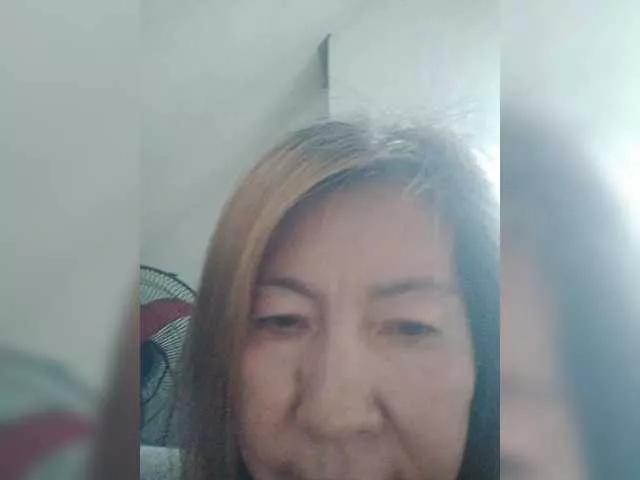 EllaStar from BongaCams