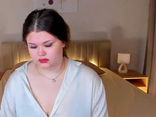 elle-one from BongaCams