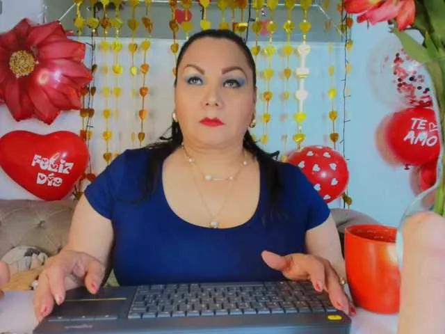 EllenaBoobs from BongaCams
