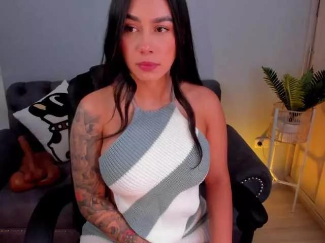 EllieMitchell from BongaCams