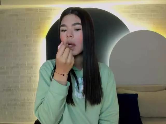 EllieScott from BongaCams
