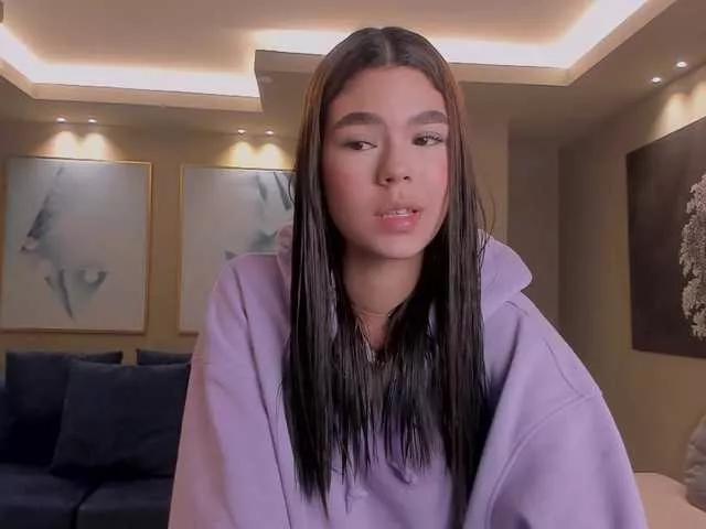 EllieScott from BongaCams