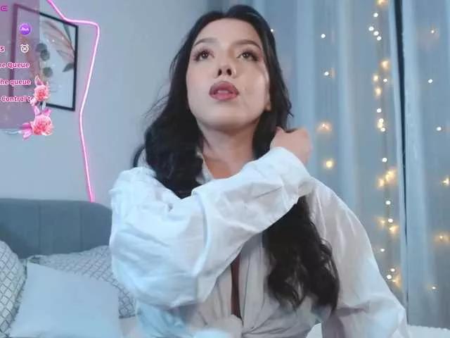 Explore our live girls sluts from our Custom and Multi clubs and checkout exclusive access to highly interactive content, such as shape, hair, titties, pussy type and many more.