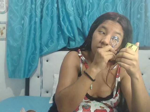 EmelyWhitte from BongaCams