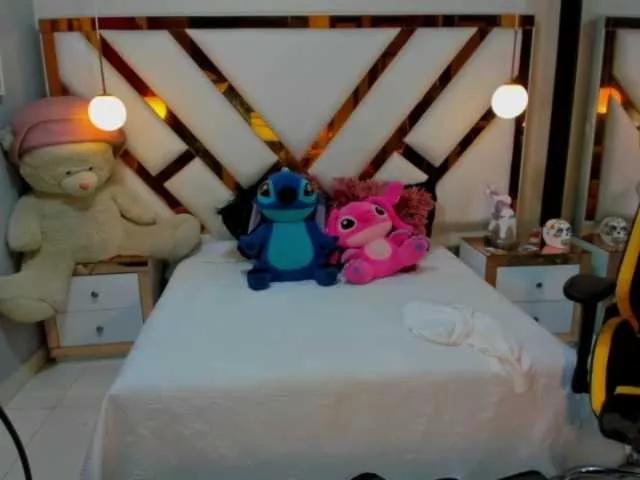 emily-karamel from BongaCams is Freechat