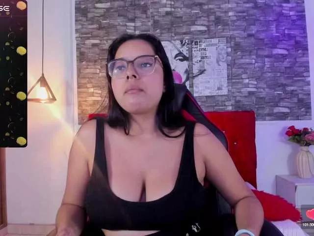 Explore our live girls sluts from our Custom and Multi clubs and checkout exclusive access to highly interactive content, such as shape, hair, titties, pussy type and many more.