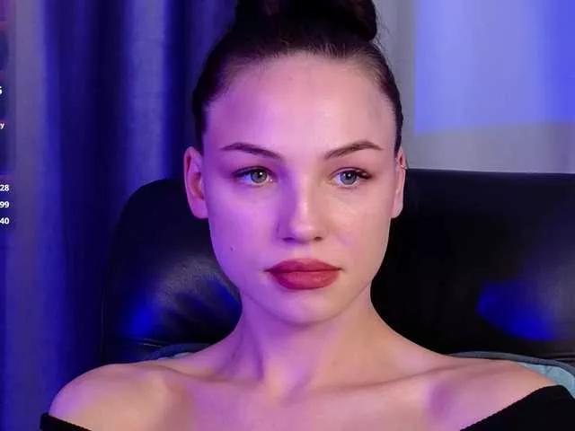 Explore our live girls sluts from our Custom and Multi clubs and checkout exclusive access to highly interactive content, such as shape, hair, titties, pussy type and many more.