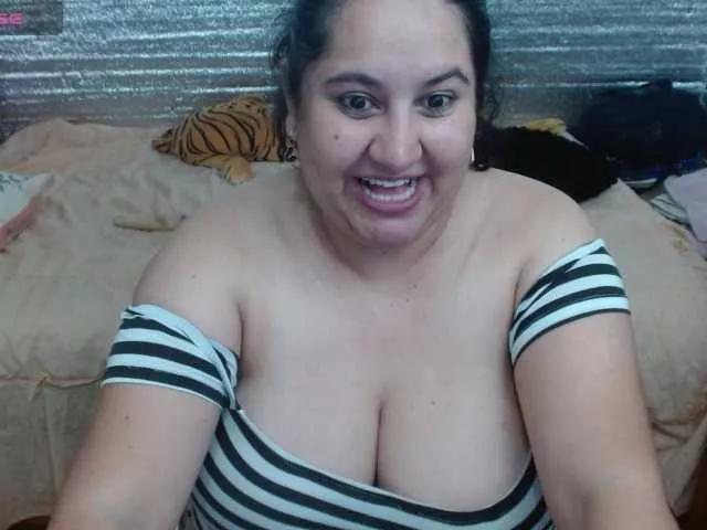 emilynessa from BongaCams is Freechat