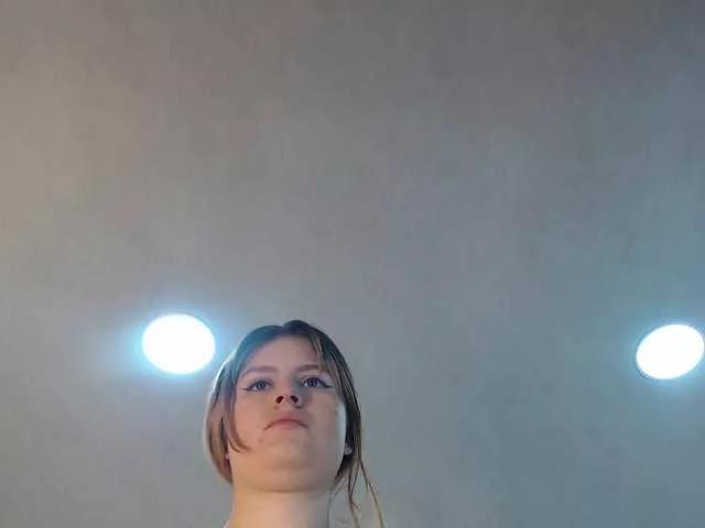 Emma-Blonde from BongaCams