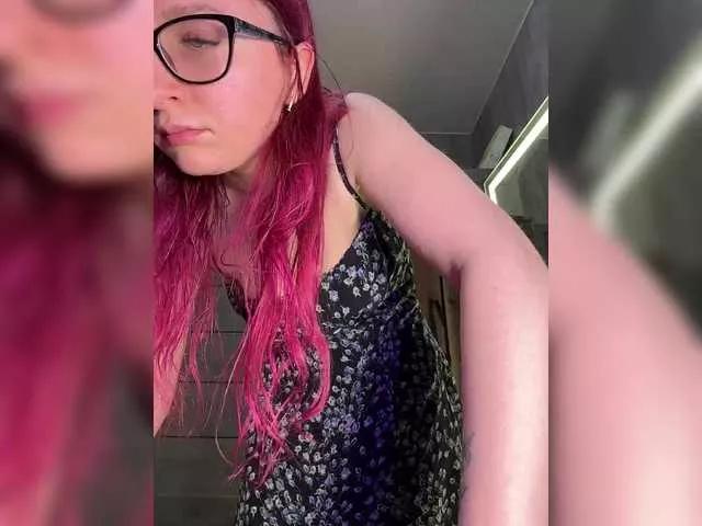 Explore our live girls sluts from our Custom and Multi clubs and checkout exclusive access to highly interactive content, such as shape, hair, titties, pussy type and many more.