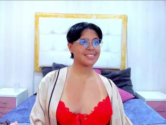 Explore our live girls sluts from our Custom and Multi clubs and checkout exclusive access to highly interactive content, such as shape, hair, titties, pussy type and many more.