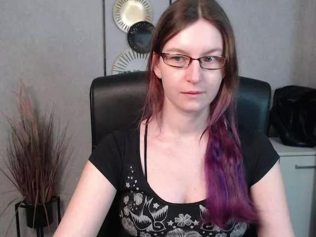 Explore our live girls sluts from our Custom and Multi clubs and checkout exclusive access to highly interactive content, such as shape, hair, titties, pussy type and many more.