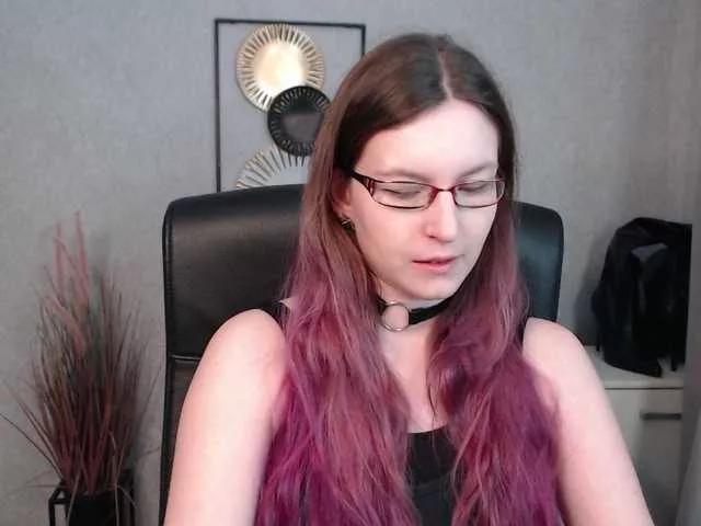 Explore our live girls sluts from our Custom and Multi clubs and checkout exclusive access to highly interactive content, such as shape, hair, titties, pussy type and many more.