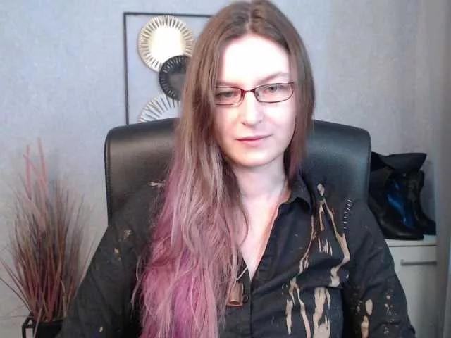 EmmaHeart from BongaCams