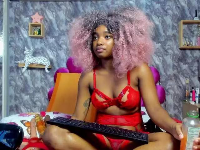 Explore our live girls sluts from our Custom and Multi clubs and checkout exclusive access to highly interactive content, such as shape, hair, titties, pussy type and many more.