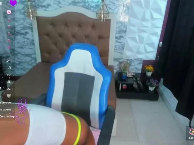 EmmyTheMilmaid webcams show profile image 