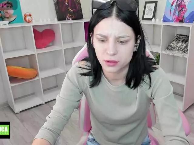 Explore our live girls sluts from our Custom and Multi clubs and checkout exclusive access to highly interactive content, such as shape, hair, titties, pussy type and many more.
