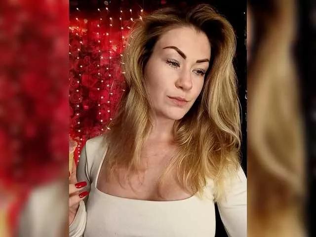 EnergyGirl from BongaCams
