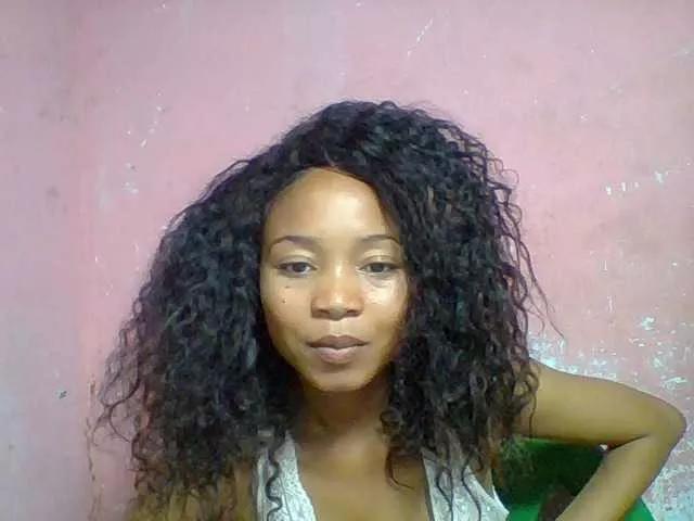 Estelahh from BongaCams
