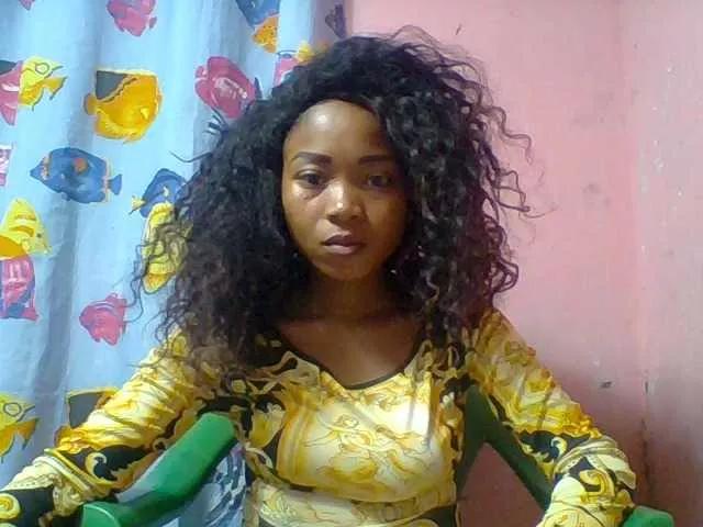 Estelahh from BongaCams