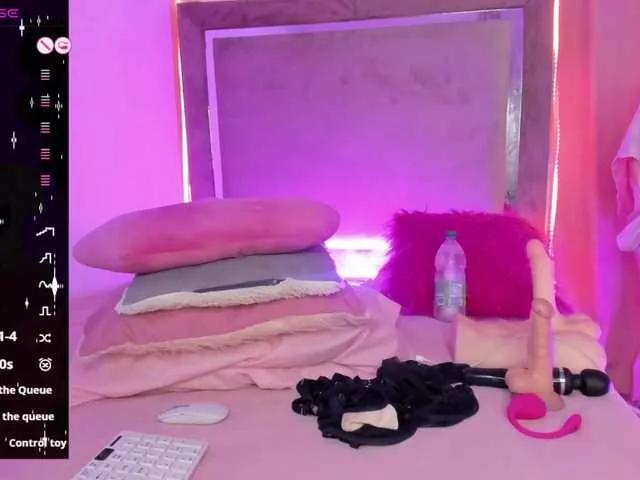Evellyyn from BongaCams