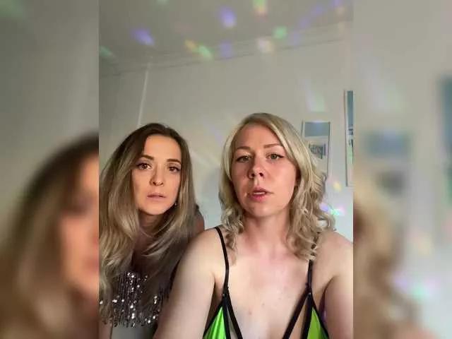 Explore our live girls sluts from our Custom and Multi clubs and checkout exclusive access to highly interactive content, such as shape, hair, titties, pussy type and many more.