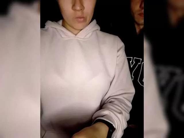 Femeli2045 webcams show profile image 