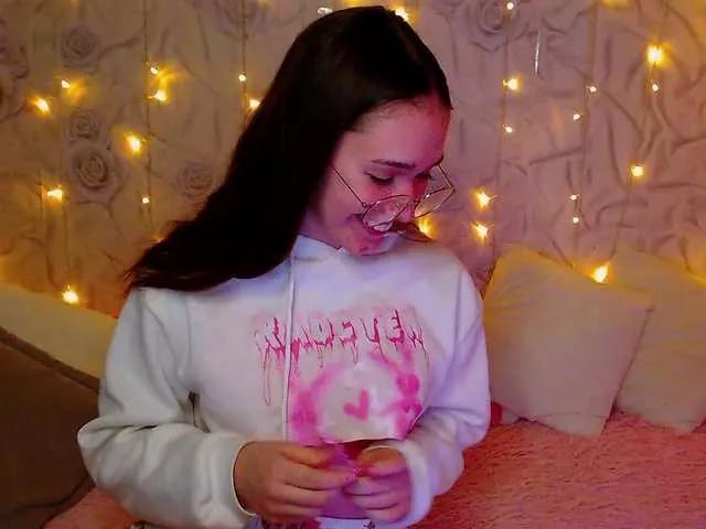 Explore our live girls sluts from our Custom and Multi clubs and checkout exclusive access to highly interactive content, such as shape, hair, titties, pussy type and many more.