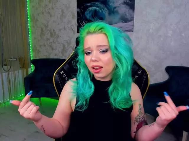Explore our live girls sluts from our Custom and Multi clubs and checkout exclusive access to highly interactive content, such as shape, hair, titties, pussy type and many more.