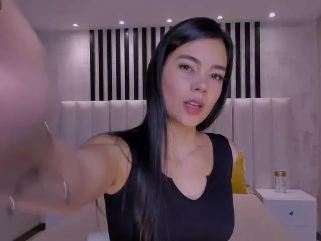 Explore our live girls sluts from our Custom and Multi clubs and checkout exclusive access to highly interactive content, such as shape, hair, titties, pussy type and many more.
