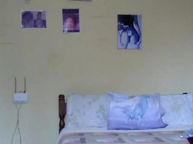 Gladwell from BongaCams is Freechat