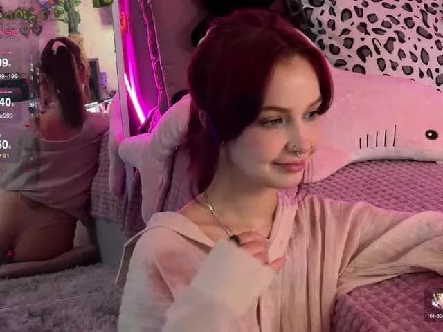 GoodyGirl from BongaCams