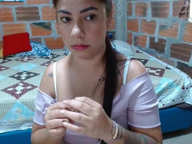 Explore our live girls sluts from our Custom and Multi clubs and checkout exclusive access to highly interactive content, such as shape, hair, titties, pussy type and many more.