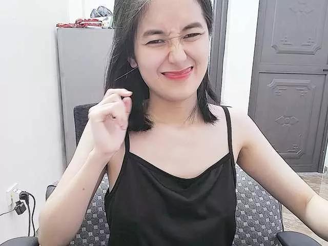 Hana099 from BongaCams