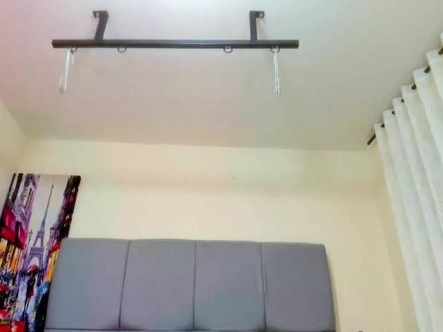 hanawhite from BongaCams