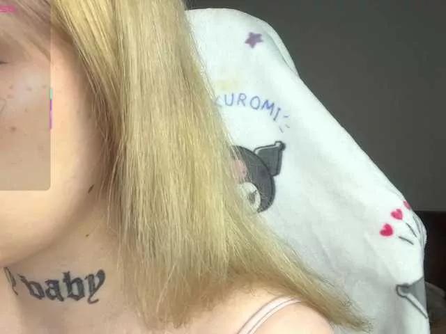 Explore our live girls sluts from our Custom and Multi clubs and checkout exclusive access to highly interactive content, such as shape, hair, titties, pussy type and many more.