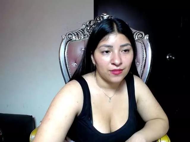 holly20a from BongaCams