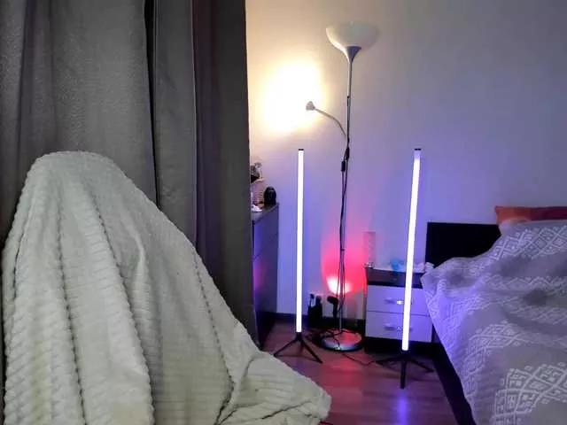 hollyharlot from BongaCams
