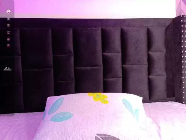 hollyvega from BongaCams