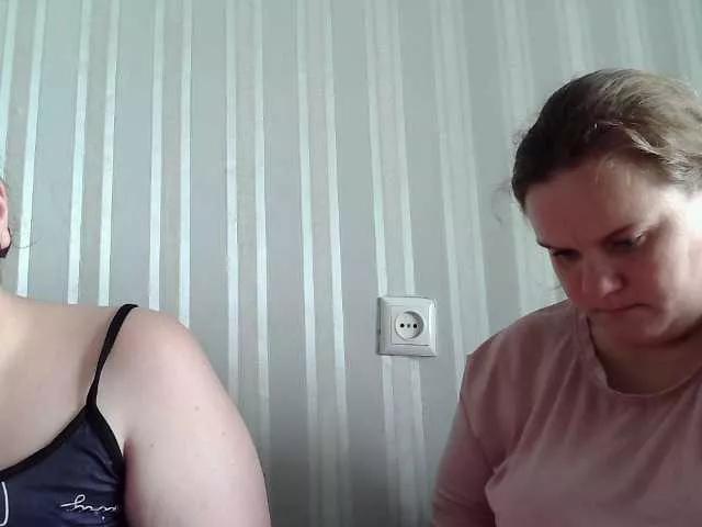 HollyXEva from BongaCams