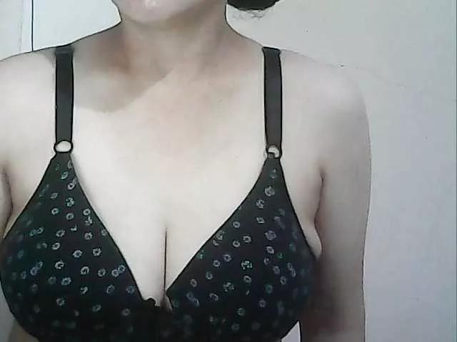 hotbabyasian from BongaCams is Freechat